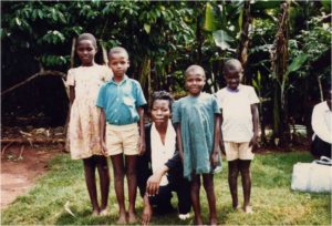 caroline-nakayenga-with-4-of-the-5-original-orphans-in-1994